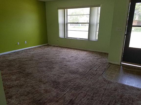 3rd image of 8501 Coquina Avenue