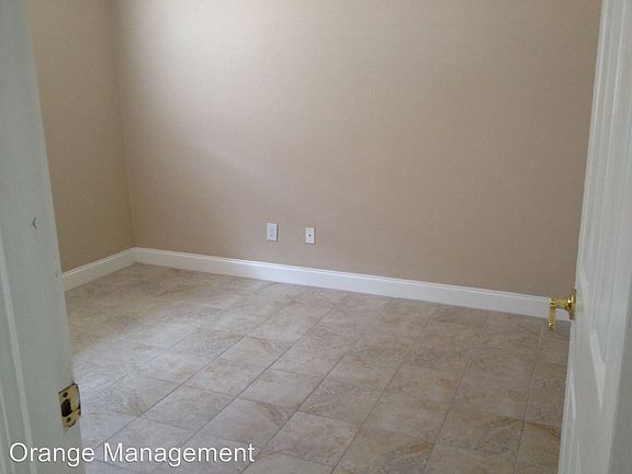 5th image of 11 E Winter Park St