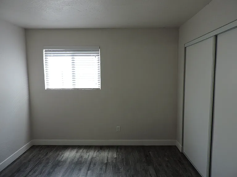 1317 W St #2 — Photo 14