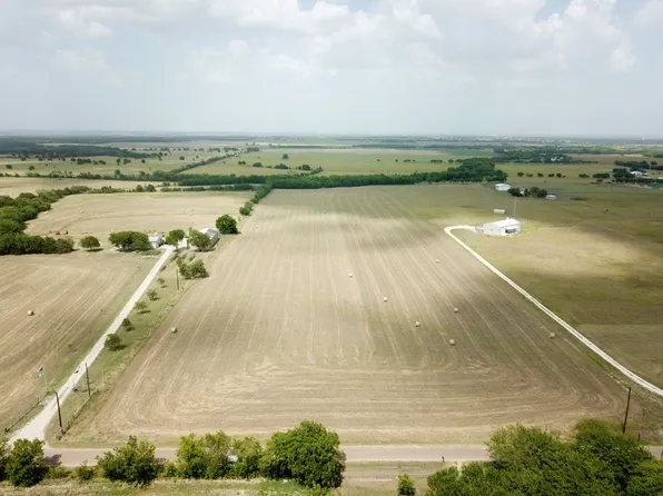 20 Shorty Ln, Italy, TX 76651