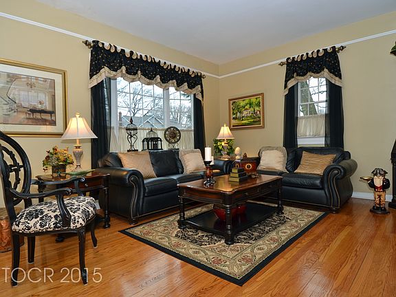 5th image of 37 Cypress St