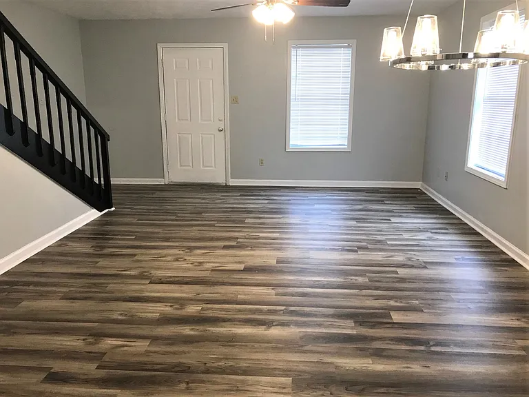 918 Prater Rd — Photo 3