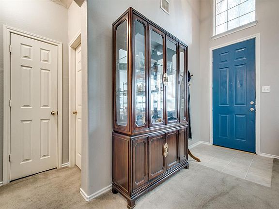 4th image of 851 Applecross Ct