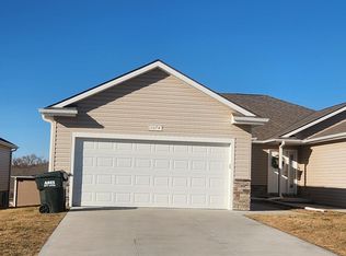 1074 N 170th Ave, Omaha, NE 68118