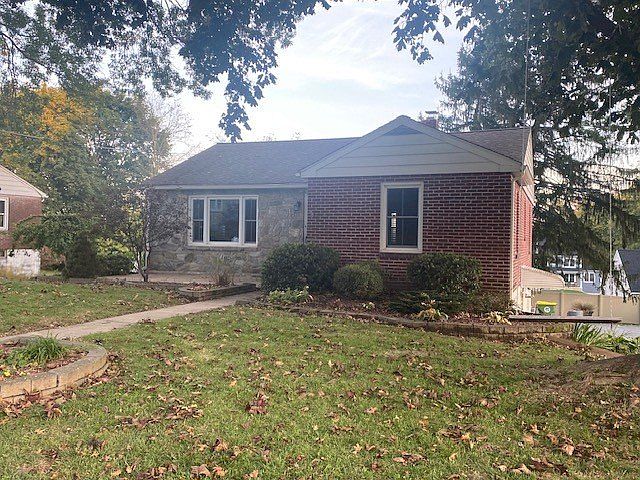 1st image of 1619 Magnolia Dr