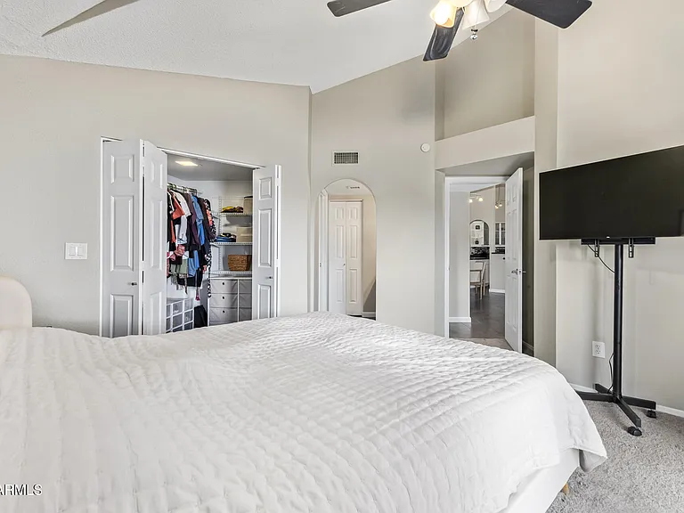 10301 N 70th St #210 — Photo 17