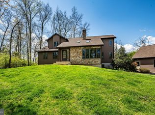 22 Hendricks Rd, Perkiomenville, PA 18074
