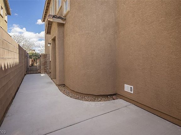3rd image of 9172 Vintage Wine Ave