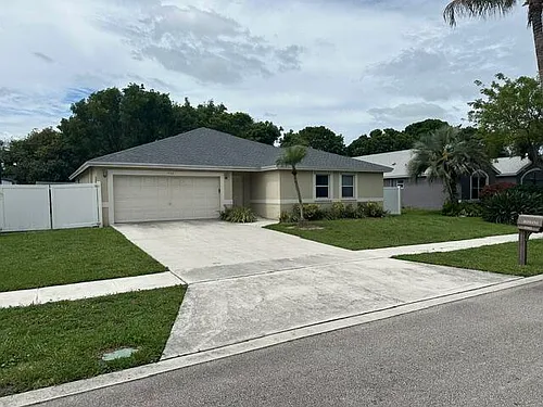 1042 NW 6th Ave Photo 1