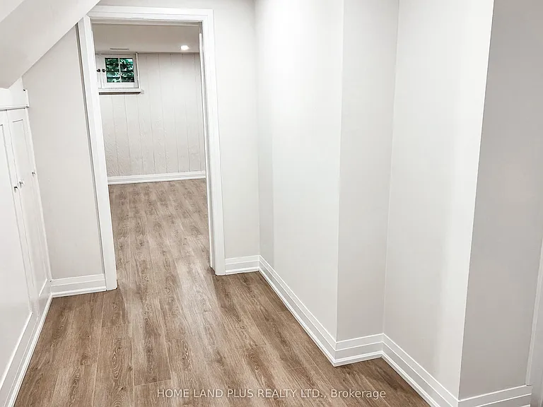 210 McKee Ave #BASEMENT — Photo 4