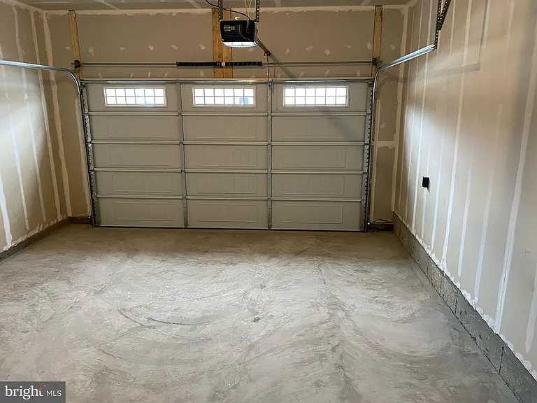 106 Choke Cherry Ct — Photo 17