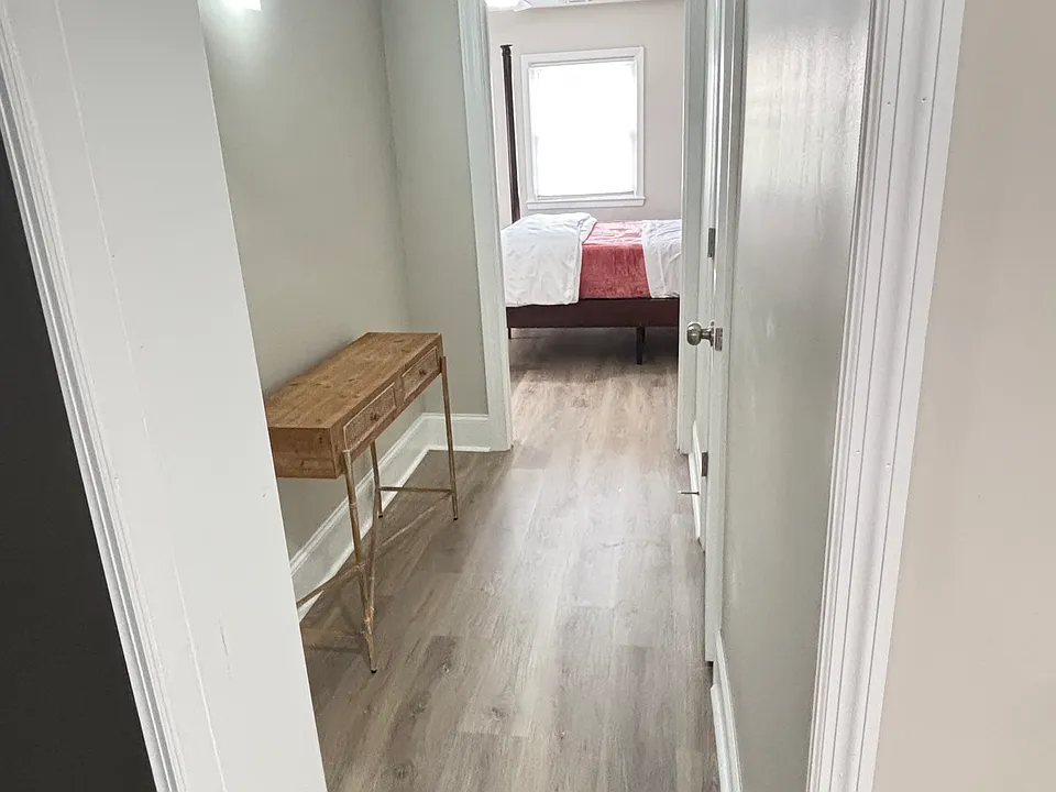 3513 Guess Rd