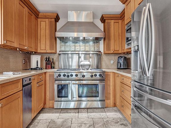 3rd image of 1428 Ohare Drive