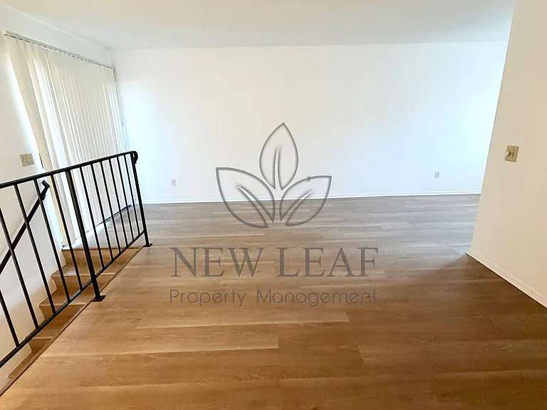3054 Gladstone St #4 — Photo 15