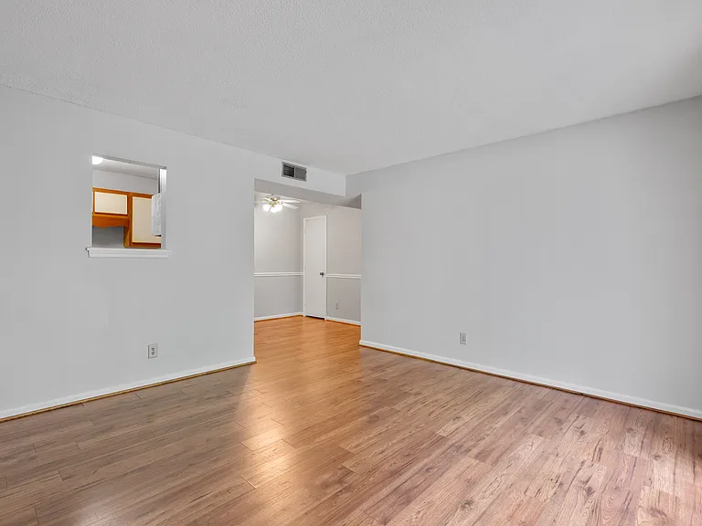 5627 Hornaday Rd #B — Photo 7