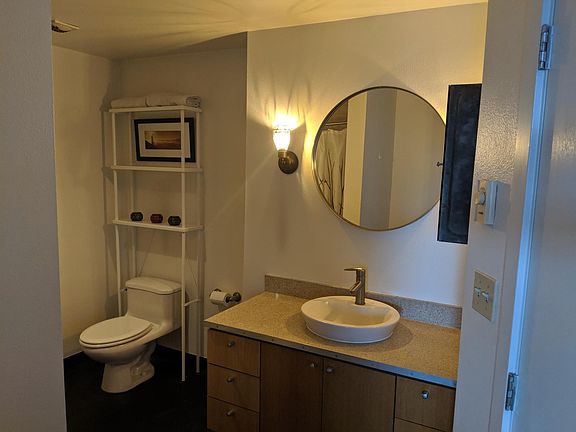 5th image of 1408 12th Ave Unit 302