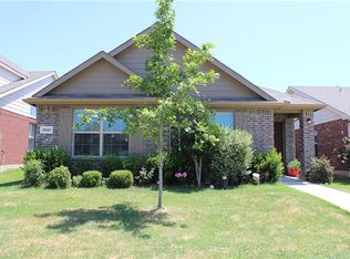 8928 Eastwood Ave, Aubrey, TX 76227