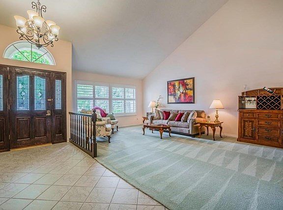 399 Rockedge Dr Oak Park CA-large-005-6-