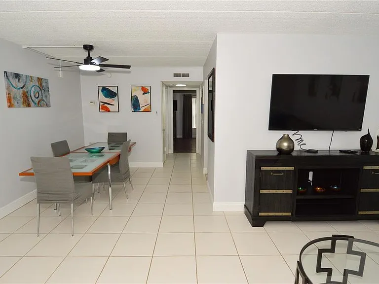 12760 Indian Rocks Rd #555 — Photo 12
