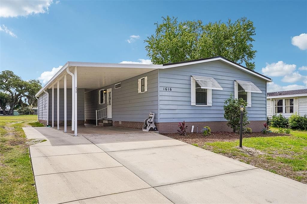 1616 W Schwartz Blvd