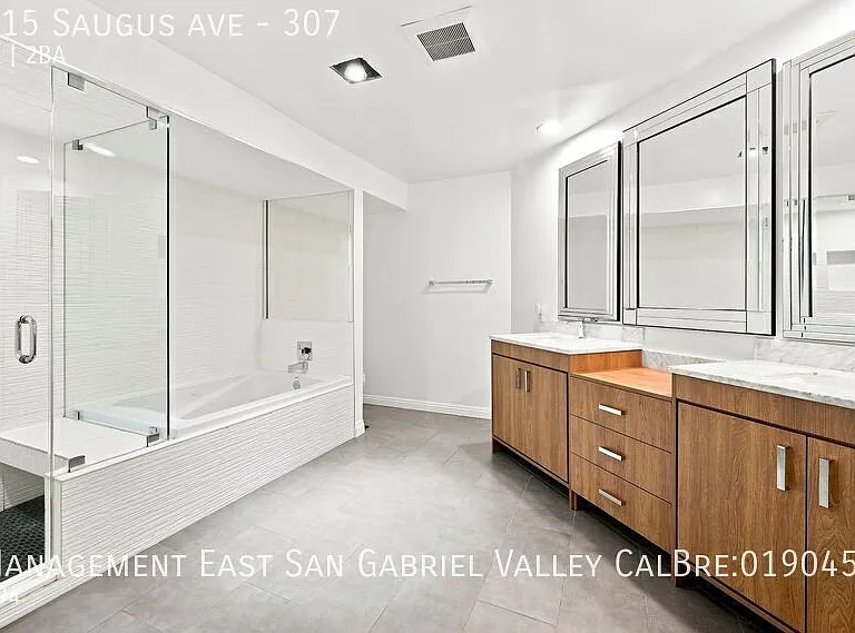 4415 Saugus Ave #307 — Photo 14