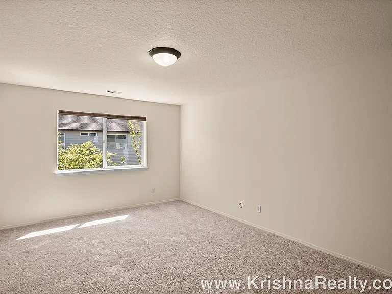 13686 NW Henninger Ln — Photo 14