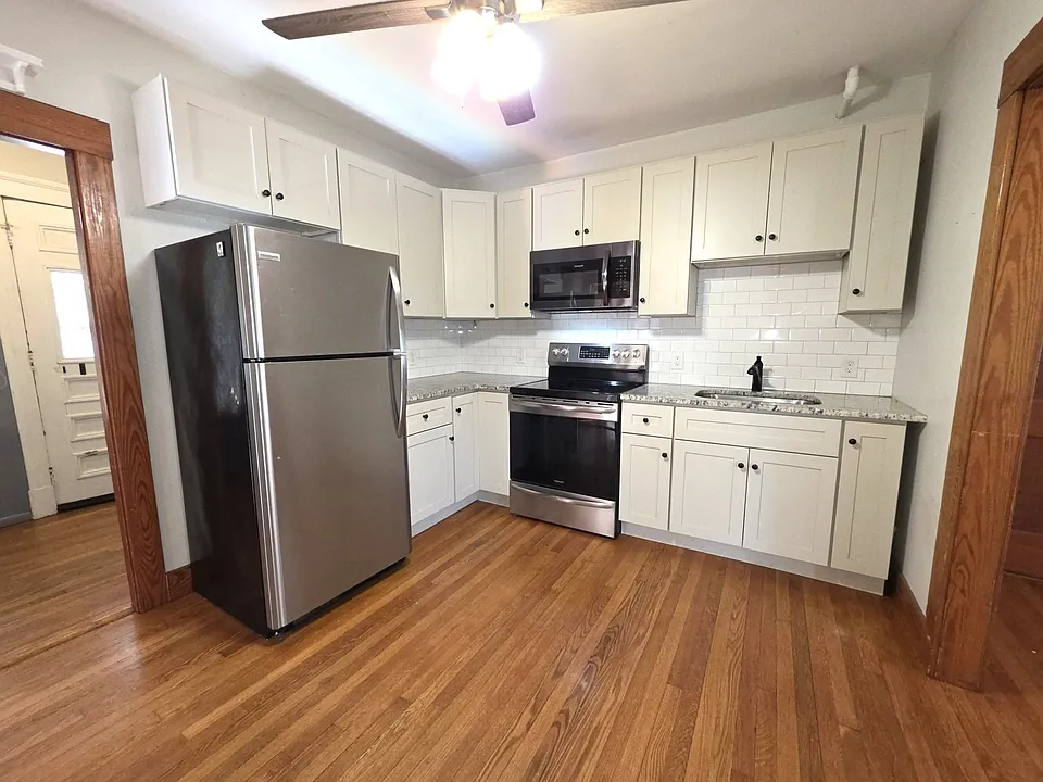 40 Main St #2