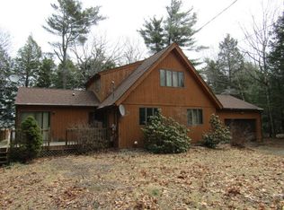 306 Peninsula Dr, Mariaville, ME 04605