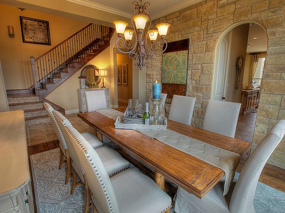 The Kenwood Dining Room
