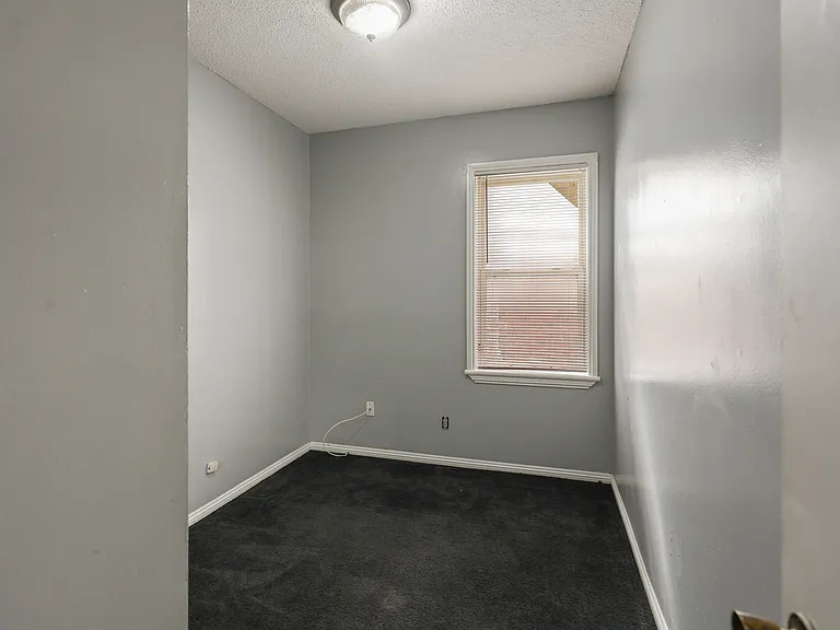 4017-4019 Aldine Ave #4017-1F — Photo 7