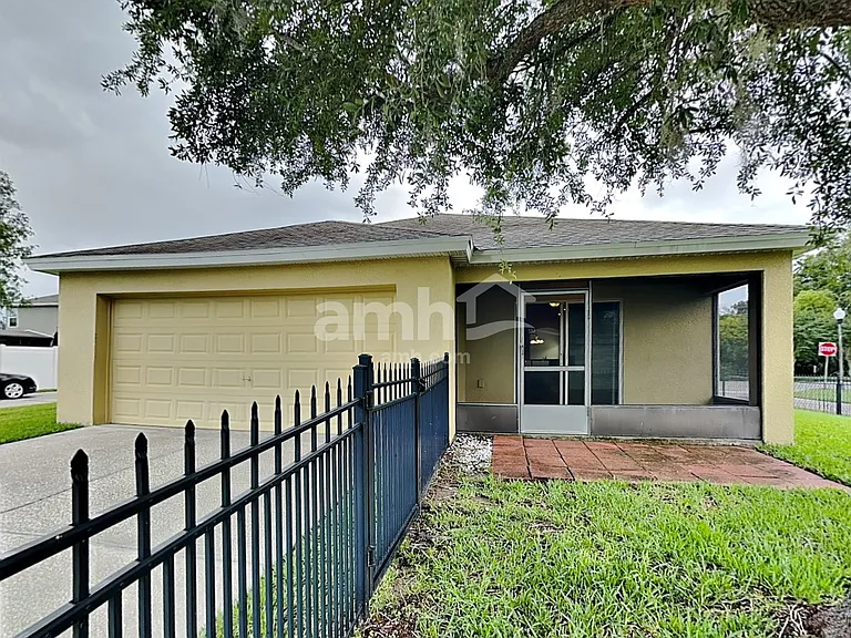 915 Branchwood Way — Photo 24