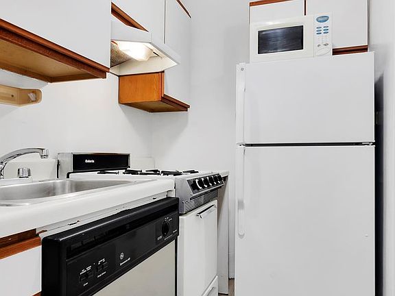 5th image of 345 E 81st St APT 4G