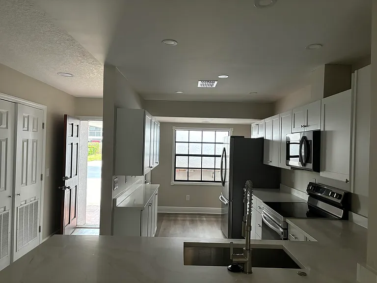 255 Paradise Blvd #18 — Photo 4