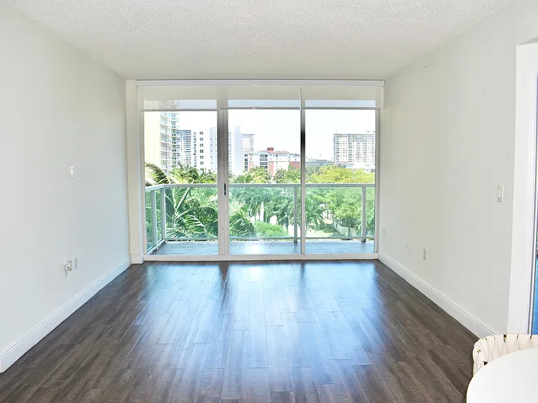 Spacious Apartment Homes