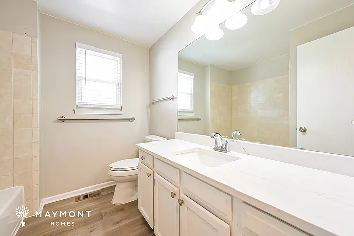 4230 S Biscay Cir — Photo 8