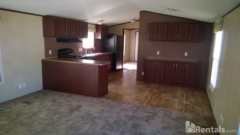 2nd image of 139 Yates Cir