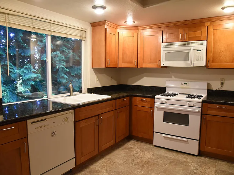 9320 NE 135th Ln — Photo 7