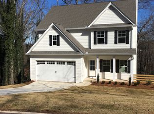 670 Nix Dr, Gainesville, GA 30501