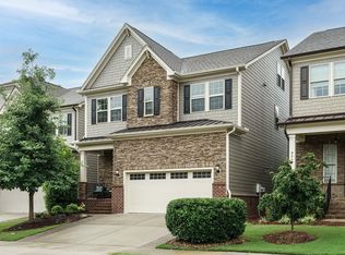 925 Regency Cottage Pl, Cary, NC 27518