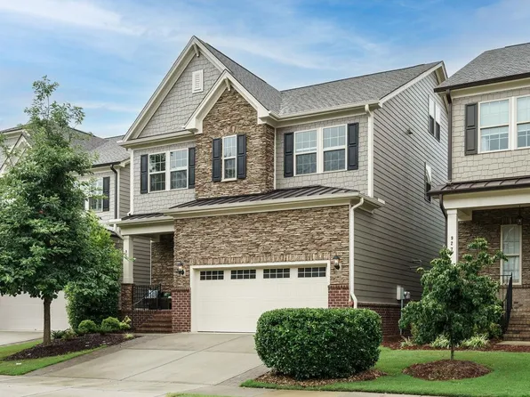 925 Regency Cottage Pl, Cary, NC 27518