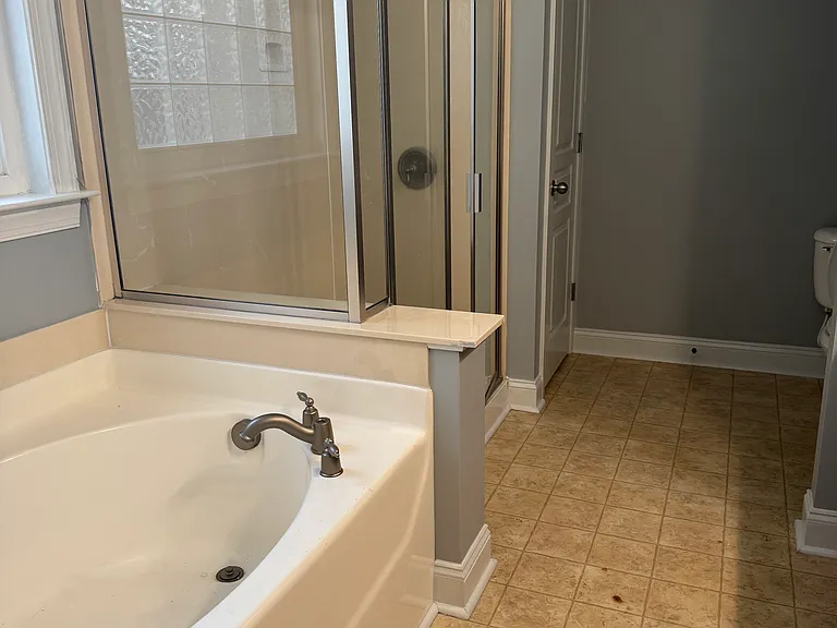 3008 Scottcrest Way — Photo 7
