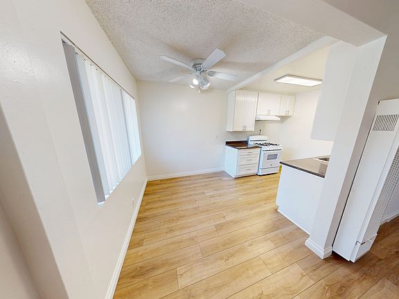 4th image of 6001 Fulton Ave #12