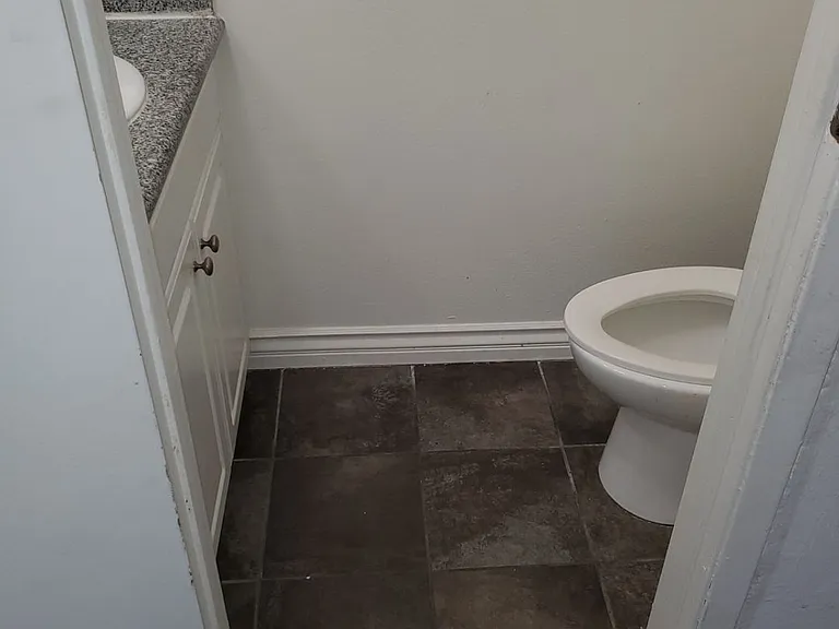 545 E Rue Royale St — Photo 14