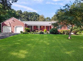 58 Mulberry Dr, South Kingstown, RI 02879