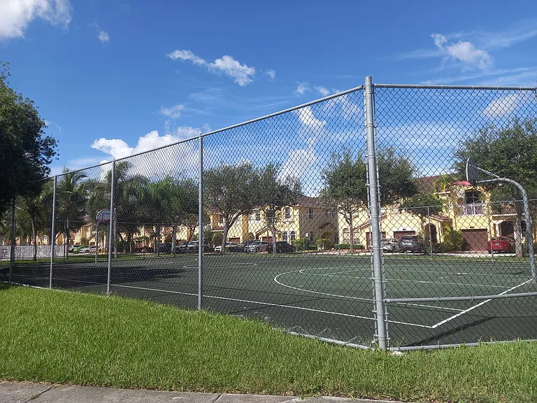886 SW 149th Ct — Photo 38