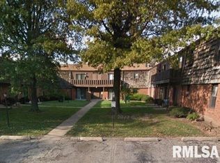 1905 Jeanette Ln APT 4, Springfield, IL 62702