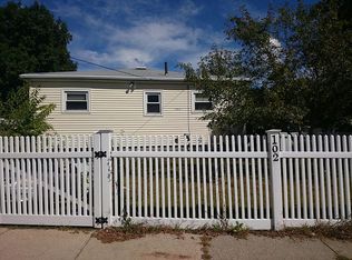 102 Oakmere St, West Roxbury, MA 02132