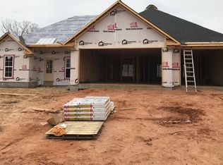 457 Strawberry Ridge Dr, Medina, TN 38355