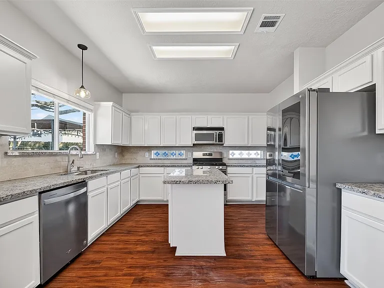 5118 Cherry Blossom Dr — Photo 14
