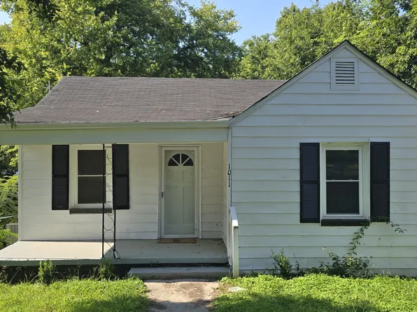 1011 Adair St, Columbia, TN 38401